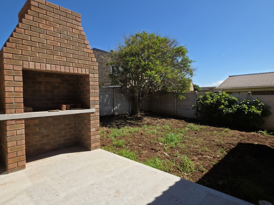 3 Bedroom Property for Sale in Wavecrest Eastern Cape